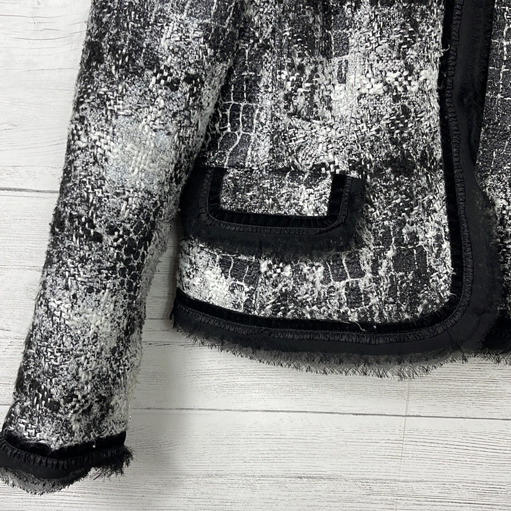 Cache Jacket - image 3